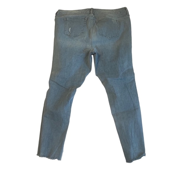Torrid Boyfriend Style Distressed Jeans Women's Plus 18 - Picture 2 of 13